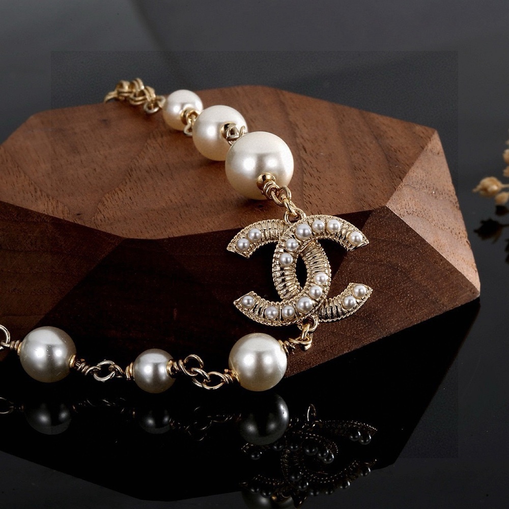 Chanel pearl necklace - Picture 3 of 6